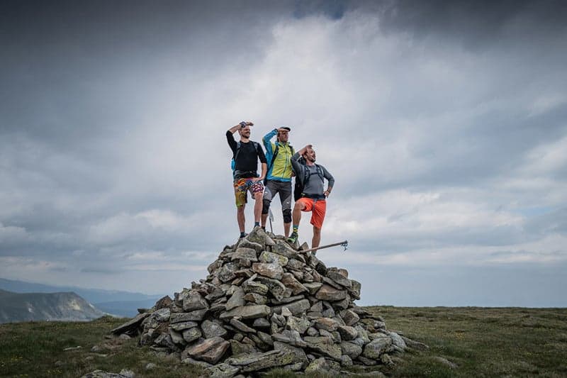 灯塔模仿之旅赢得后院探险挑战赛冠军